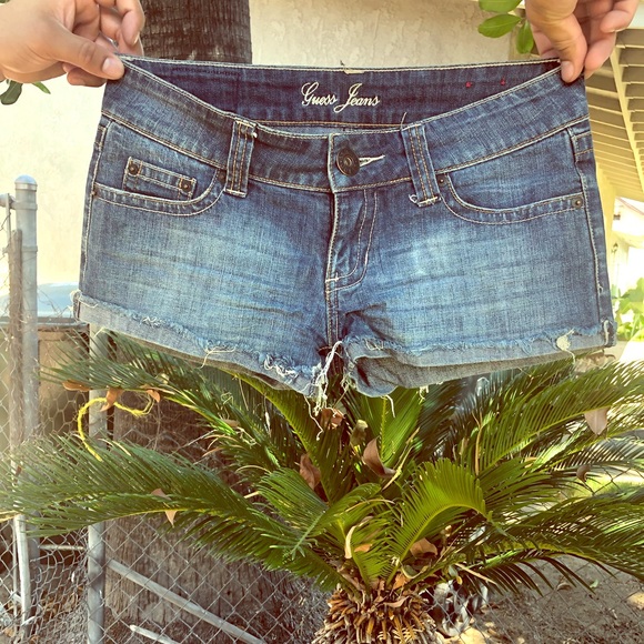 Guess shorts. Size 27 - Picture 1 of 5